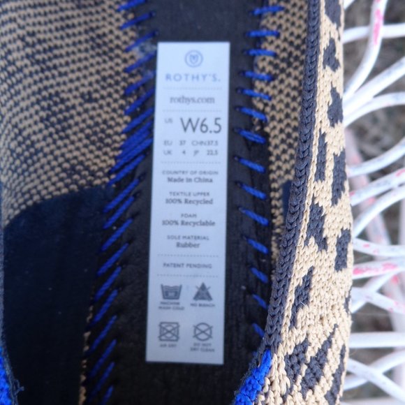 Rothys Leopard Animal Cheetah Jacquard Point Flats 6.5 Women's Flats - Picture 6 of 11